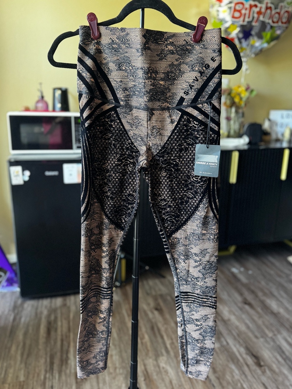 Savage X Fenty Taupe and Black Snake-Print High-Waist Leggings